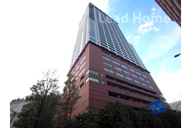 クロスエアタワーの外観