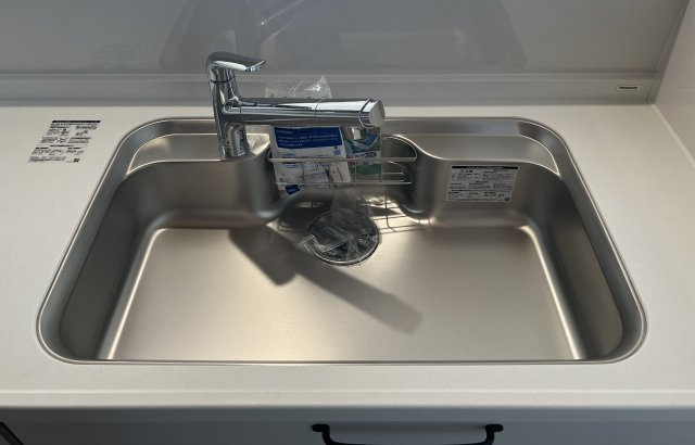 清潔感たっぷりのステンレスシンク