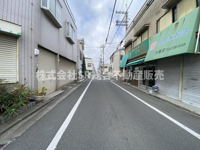 売主様居住中ですが、実際に中を見ていただければイメージは変わると思います！　是非一度ご内覧下さいませ！