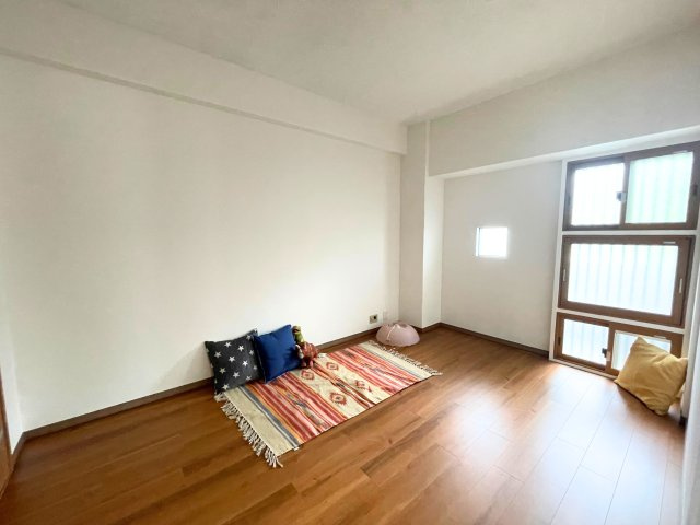 ※設置されている家具はディスプレイ用です。