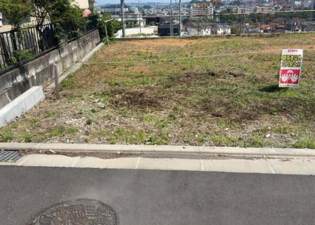土地探しをしていると都市計画区域という言葉を目にすると思います。法律によって、都道府県知事や国土交通大臣が指定するエリアのことを指しており、都市計画区域は市街化区域と市街化調整区域に分けられています。