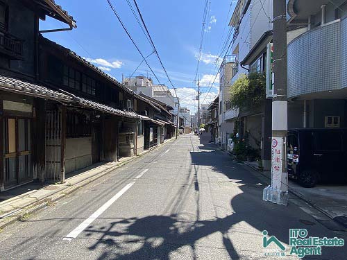 前面道路含む現地写真