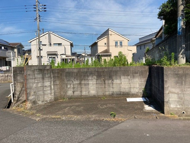 清見台東　土地　木更津駅　駐車場　西側道路に面しています。