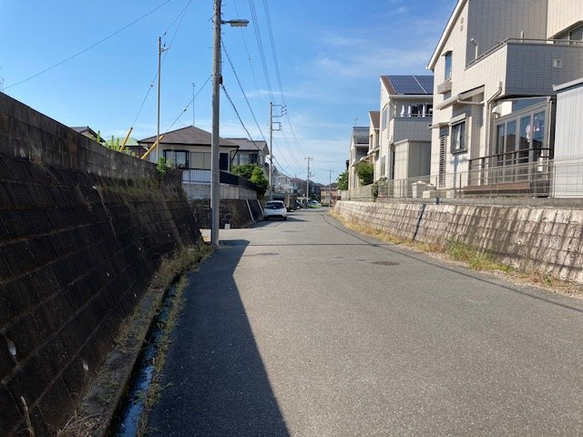 清見台東　土地　木更津駅　東側道路南側から北側へ向かって撮影