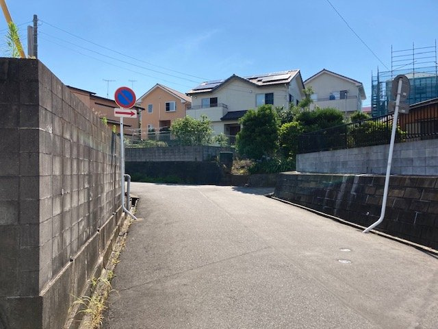 清見台東　土地　木更津駅　北西側道路東側から西側へ向かって撮影