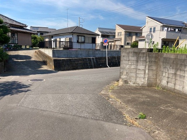 清見台東　土地　木更津駅　西側道路南側から北側へ向かって撮影