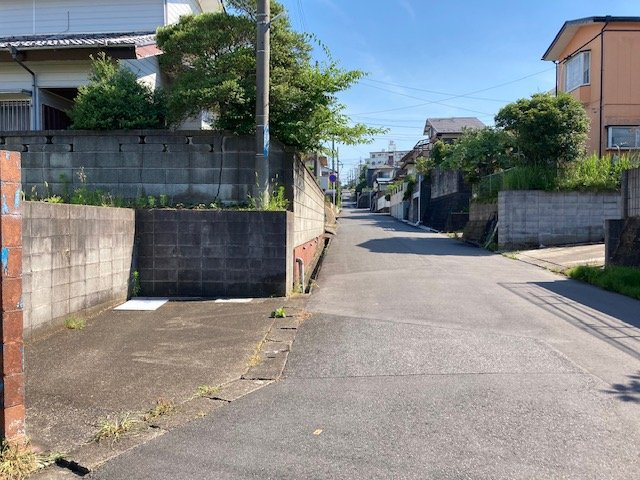 清見台東　土地　木更津駅　東側道路北側から南側へ向かって撮影