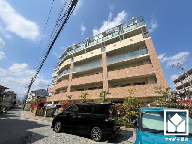 「尼崎北小学校」まで徒歩7分。低学年のお子様も安心して通学していただけます。
