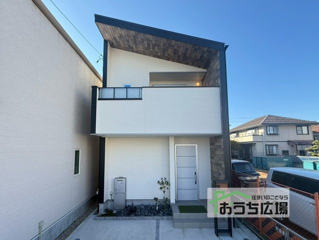 外観：323000444005