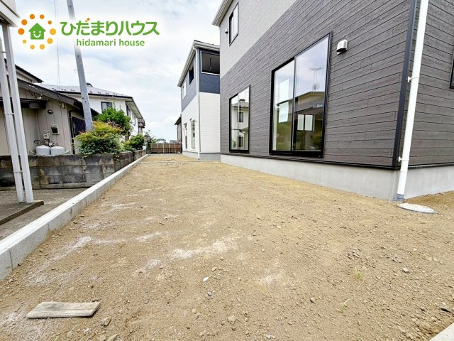 お庭に緑を増やすと空間温度を下げることができるので、家に入り込む風も涼しくなります。
