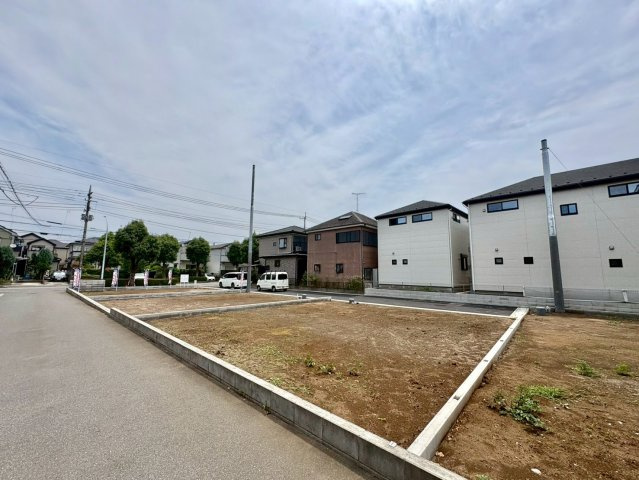 全4区画・自由設計で夢のマイホームはいかがでしょうか！花田小学校まで徒歩2分(約160ｍ)・中央中学校まで徒歩15分（約1200ｍ）！