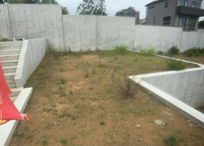 土地探しをしていると都市計画区域という言葉を目にすると思います。法律によって、都道府県知事や国土交通大臣が指定するエリアのことを指しており、都市計画区域は市街化区域と市街化調整区域に分けられています。