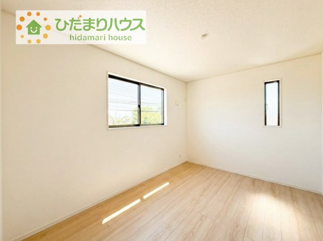 木の温もりがやさしいフローリング♪