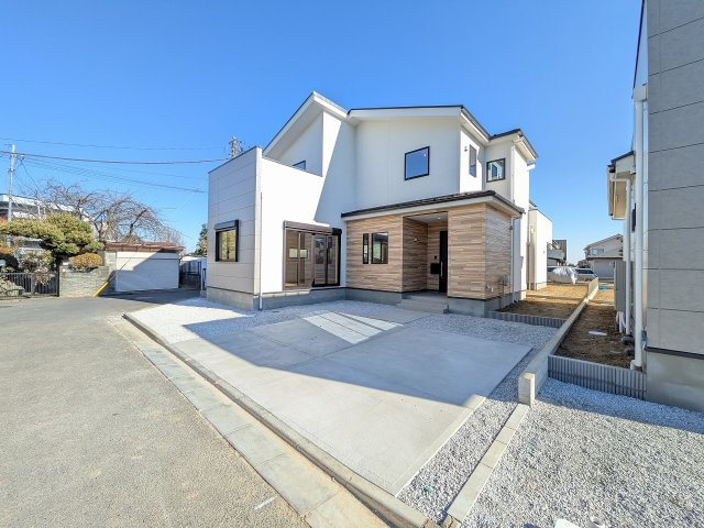 ～めじろ台駅徒歩9分　2台駐車可能～