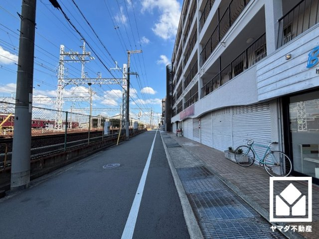 穏やかな暮らしを支える、豊かな収納。奥行きがあるので、収納力も申し分ありません。