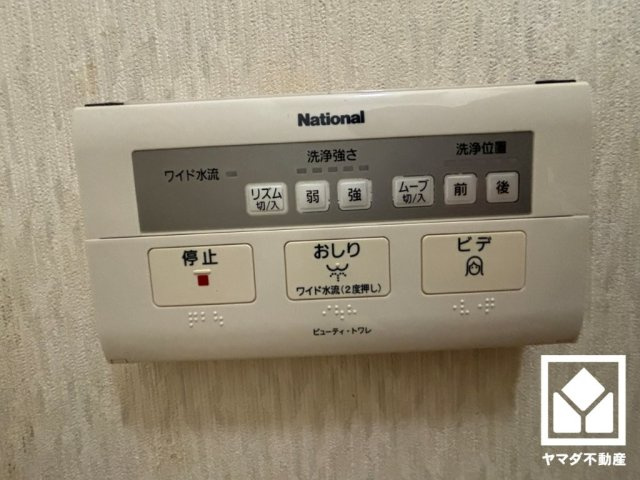 24時間営業の「セブンイレブン西宮ガーデンズ北口店」も徒歩1分の距離にあり、急なお買い物にも対応しやすい立地です。