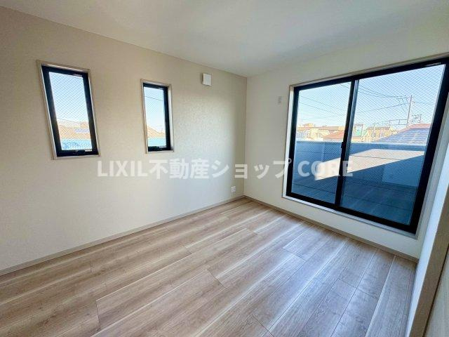 2面採光で光を集めるプライベートルームはゆっくりと落ち着く空間です。　