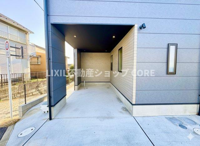 ビルトインガレージがございます！雨の日も安心です！　