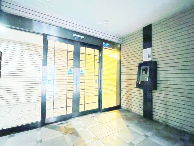 防犯が気になる方におすすめのオートロック付！しつこい勧誘や不審者の侵入をシャットアウトします♪