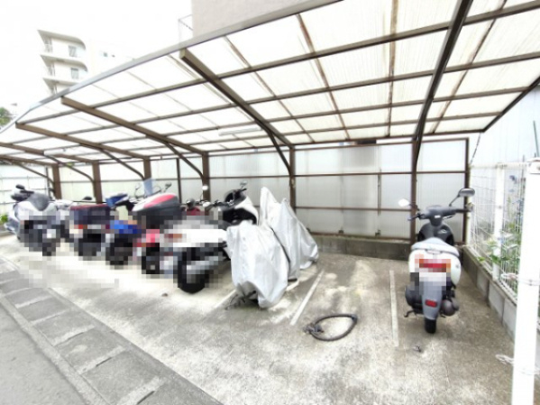 ・バイク置き場