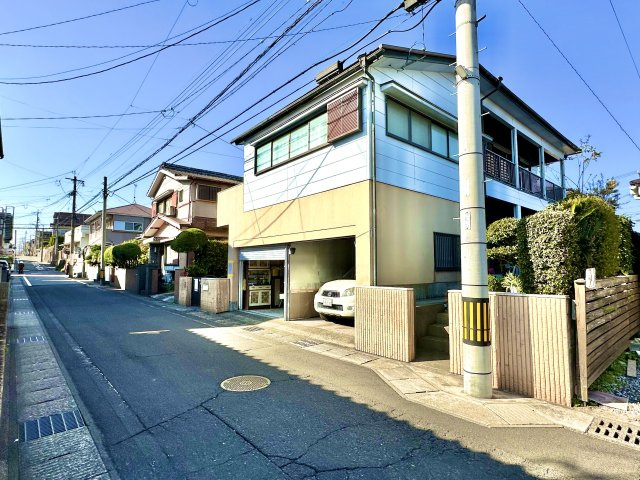 山形屋ストアまで約220ｍ、紫原中学校まで約300ｍ
