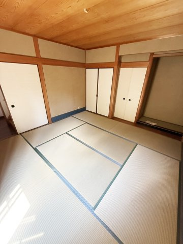 1階和室約8帖です。（2026年8月現在）