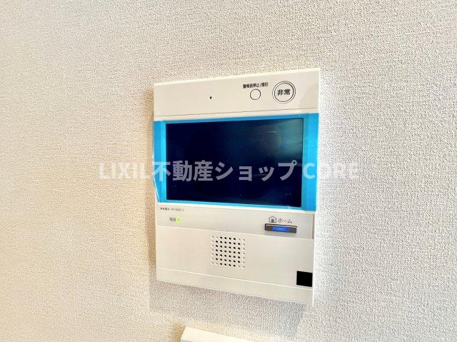 ＴＶモニター付インターホンでセキュリティ面にも配慮。小さなお子様のお留守番でも安心なアイテムです。　