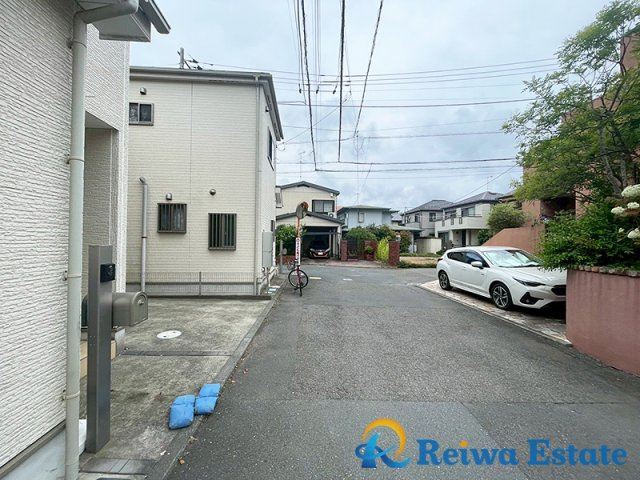 保育園や公園も近く子育て世帯にオススメの住環境です♪