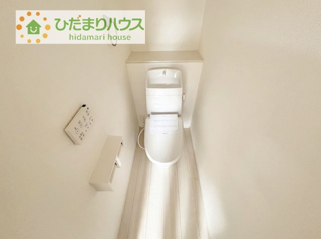 1・2階にトイレあり。階段を降りなくてもいいので、高齢者の方も優しい☆彡