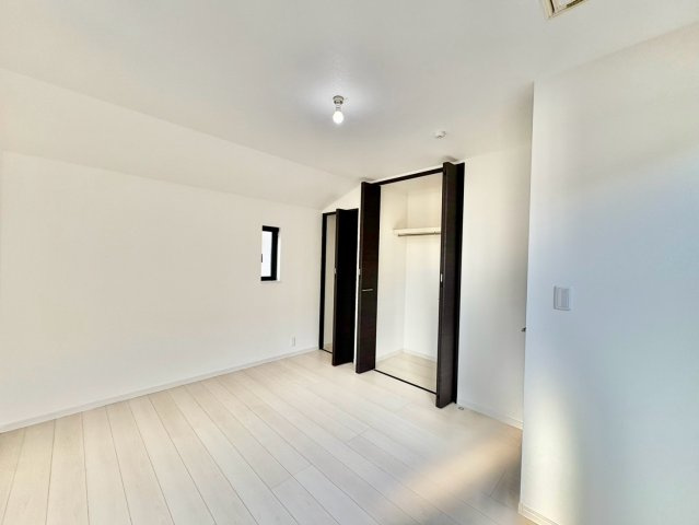 全居室収納付きで、お部屋がすっきり片付きます。