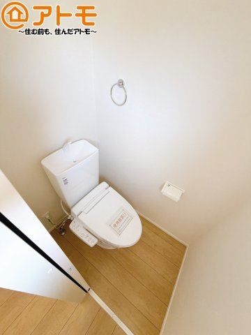 毎日使うトイレだからこそ機能性を重視したいですよね！温水洗浄便座で快適な時間をお過ごしください♪