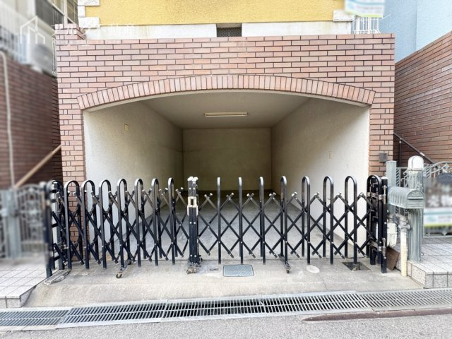 駐車場に車を止められます