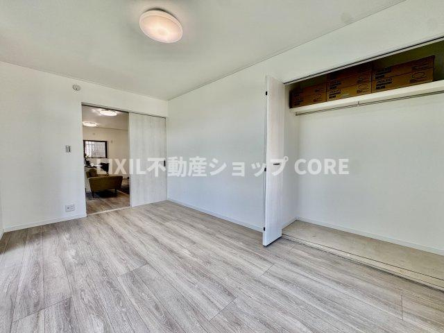 全居室に収納を完備しておりますので、居室の全空間を有効活用出来ます。　
