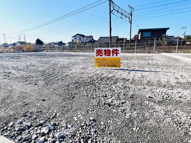 商業施設も徒歩圏内で生活便利！約112坪の広さで理想の住まいを自由設計できます。