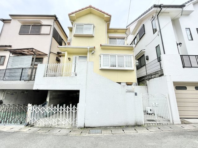 外観：326000220108