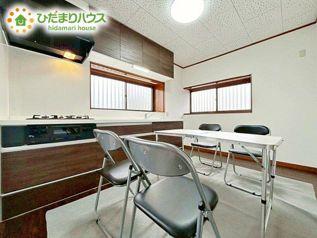 家族だんらんを育む開放感あふれるダイニング