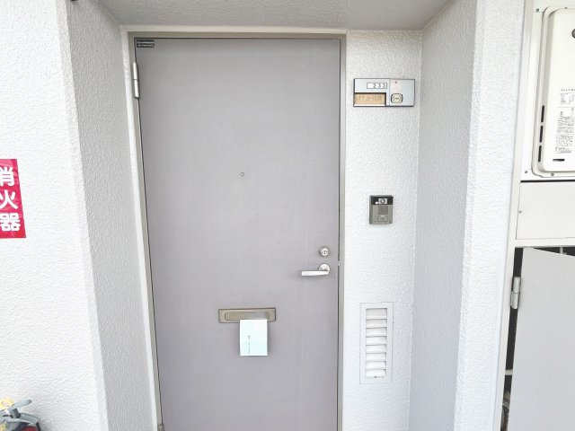明るい玄関です