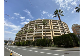 レイディアントシティ横濱カルティエ6の外観