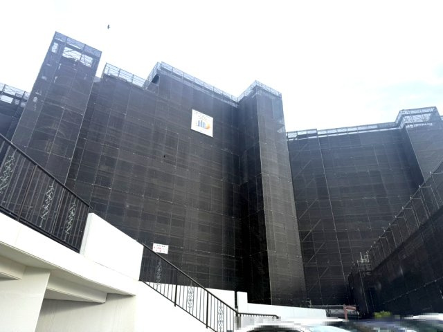 現在大規模修繕工事中です