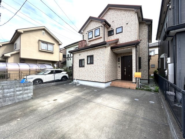 物件の外観です。