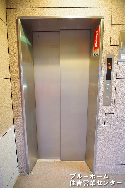 エレベーター付きで昇り降り楽々！