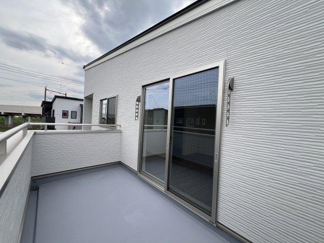 【古河市女沼　7号棟◆バルコニー】洗濯物も布団も気持ちよく干すことができます！