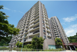  ハイブランドリノベ パークハウス竜王公園フォレストコートの外観