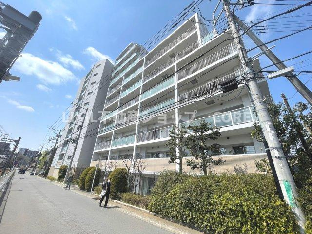 鉄筋コンクリート造10階建10階部分、新耐震基準・旧耐震が気になる方はスタッフまでお問い合わせください。