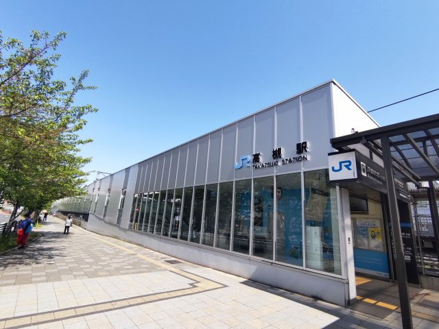 JR京都線「高槻」駅西口