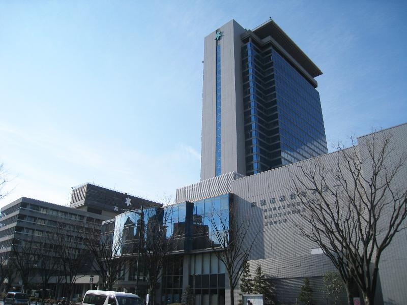 高槻市役所、高槻市立中央図書館