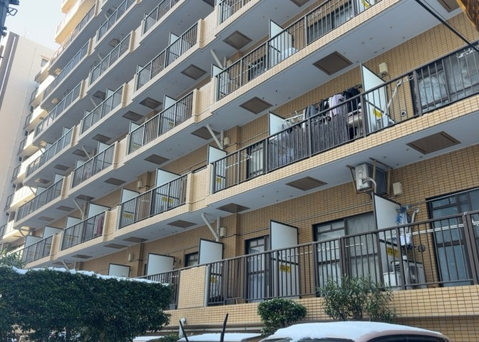 ＳＲＣ造は強度や耐震性の面でもRC造と比べて優れています。そのため、10階建以上の高層または超高層マンションなどの建築にも多く採用されています。柱や梁などのサイズが小さくても高い耐震性を確保できます。