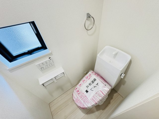 温水洗浄暖房便座つきトイレ