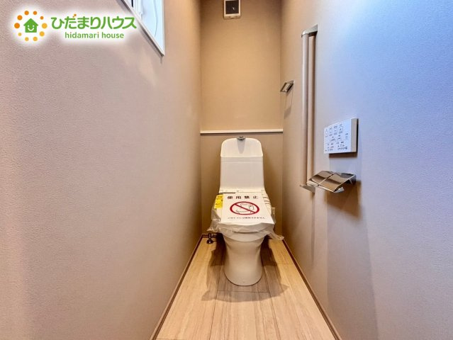 トイレも明るい空間になっております♪