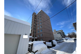 ロジメント月寒西の外観